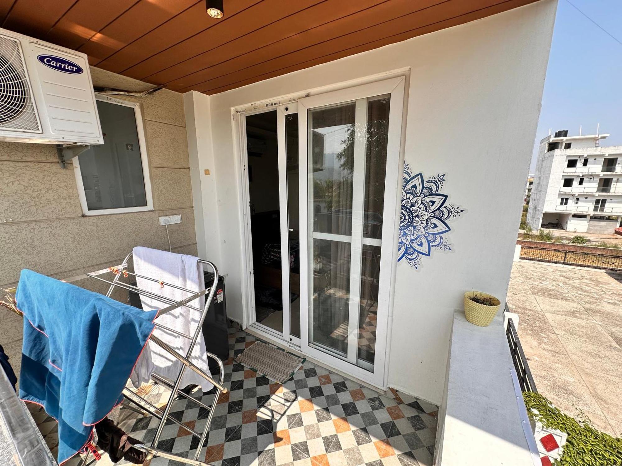 Yoga Retreat At The Ganges In Rishikesh Rishīkesh Exterior foto
